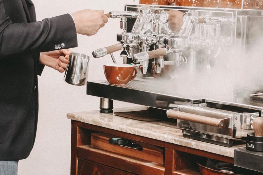 Kaffeemaschine in der Werkstatt von Salina Coffee Center Ravensburg